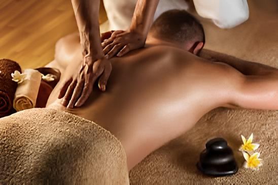 Massagem com pedras quentes